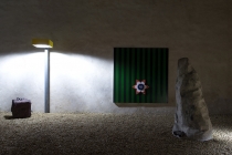 Holophane Judd. Recovered lamposts. Exposition Outside-In. La Chapelle du Genêteil, 2015. Photo : Marc Domage.