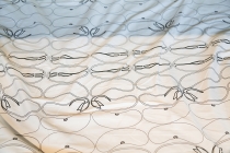 Oeuvre de Katharina Schmidt. Vue de l'exposition collective, "Madame Orain et la mogette magique". La Cuisine centre d'art, Nègrepelisse. 2017. Photo Hervé Beurel. © Les artists & David Michael Clarke ADAGP.