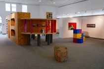 Vue de l'exposition 'Madame Orain et le Coco Paimpolais'. Salle du Temple. Artothèque de Vitré, 2019. © ADAGP Paris 2019 / David Michael Clarke.