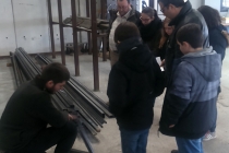 Visite de l'atelier Métal RJ. Dans le cadre d'une résidence artistique organisé par le Frac Normandie Caen au Collège Sainte Thérèse à Saint-Pierre-en-Auge. 2017.
