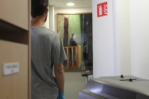 Installation de l'exposition, Placard-Placard. Dans le cadre d'une résidence artistique organisé par le Frac Normandie Caen au Collège Sainte Thérèse à Saint-Pierre-en-Auge. 2017.