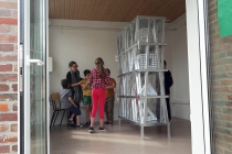 David Michael Clarke - Balade pour Rudy et Gilles. Sculpture réalisalée dans le cadre d'une résidence artistique organisé par le Frac Normandie Caen au Collège Sainte Thérèse à Saint-Pierre-en-Auge. 2017.