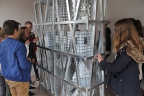 David Michael Clarke - Balade pour Rudy et Gilles. Sculpture réalisalée dans le cadre d'une résidence artistique organisé par le Frac Normandie Caen au Collège Sainte Thérèse à Saint-Pierre-en-Auge. 2017.