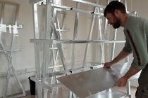 David Michael Clarke - Balade pour Rudy et Gilles. Sculpture réalisalée dans le cadre d'une résidence artistique organisé par le Frac Normandie Caen au Collège Sainte Thérèse à Saint-Pierre-en-Auge. 2017.
