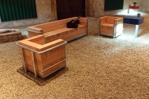 David Michael Clarke. Salon LC2 all weather version (d'après Le Corbusier). 2015.