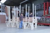 La construction de l'unité d'Habitation pour 24 Lapins aux ateliers d’Itinéraires Bis. Saint-Brieuc. 2014.