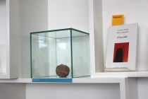Jean-Luc Parant. Exhibition: Vide Poches. Médiathèque de Château-Gontier. 2015. Photo: David Michael Clarke.